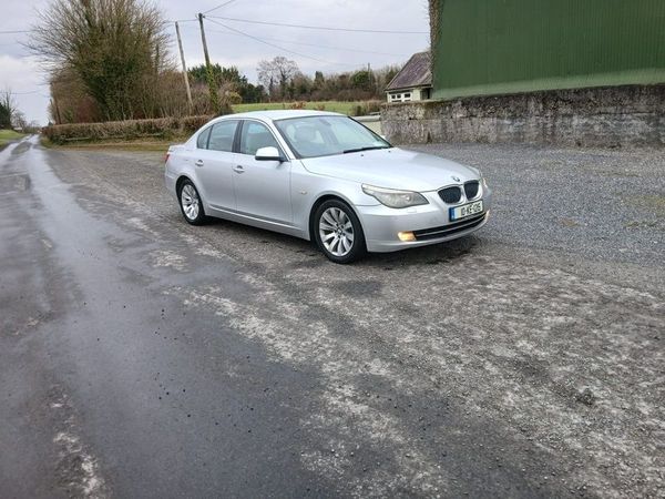 BMW 5-Series Saloon, Diesel, 2010, Silver