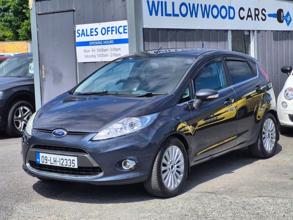 Ford Fiesta Hatchback, Diesel, 2009, Grey