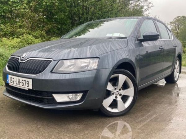 Skoda Octavia Saloon, Diesel, 2015, Grey