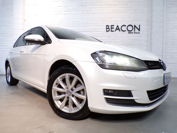 Volkswagen Golf Hatchback, Petrol, 2015, White