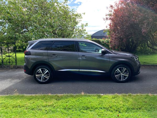 Peugeot 5008 MPV, Diesel, 2018, Grey