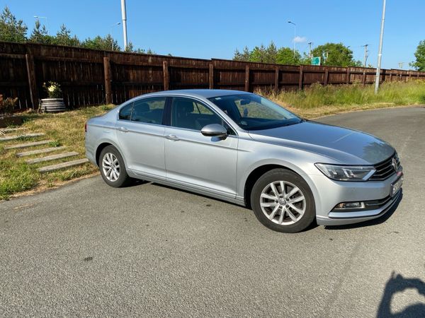 Volkswagen Passat Saloon, Diesel, 2015, Silver