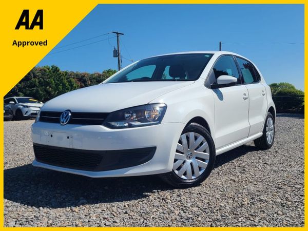 Volkswagen Polo Hatchback, Petrol, 2013, White
