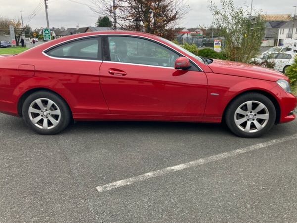 Mercedes-Benz C-Class Coupe, Diesel, 2013, Red