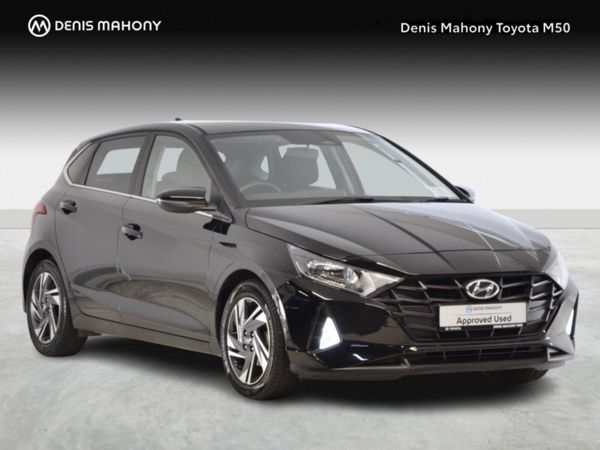 Hyundai i20 Hatchback, Petrol, 2022, Black