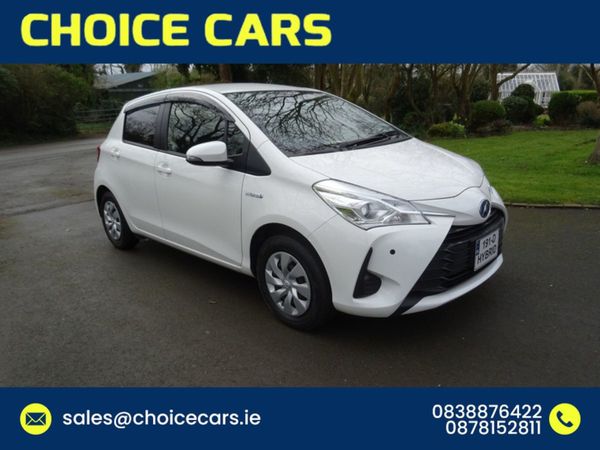 Toyota Yaris Hatchback, Hybrid, 2019, White