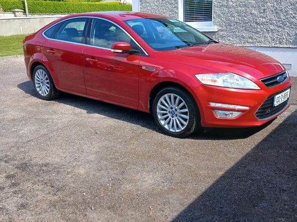 Ford Mondeo Hatchback, Diesel, 2013, Red