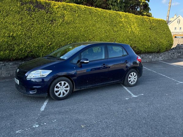 Toyota Auris Hatchback, Diesel, 2011, Blue