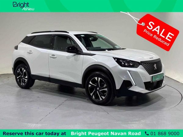 Peugeot 2008 MPV, Petrol, 2023, White
