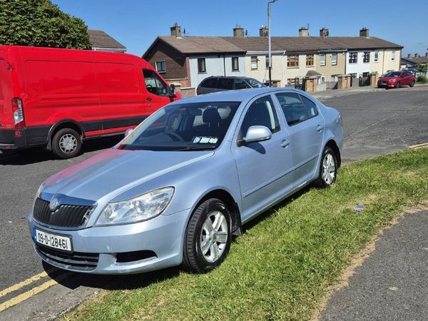 Skoda Octavia Hatchback, Diesel, 2009, Blue
