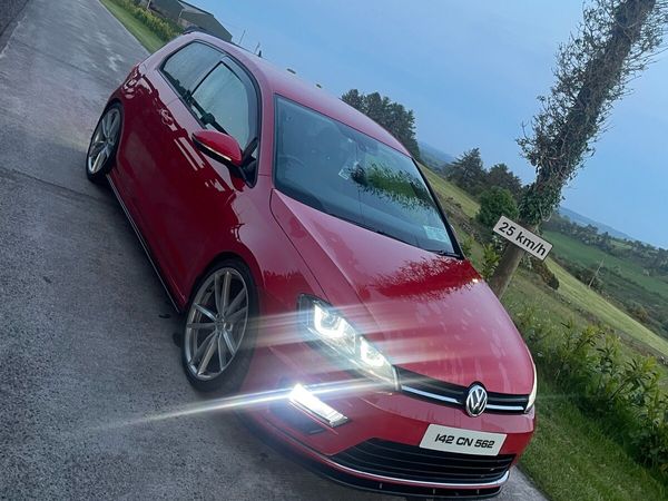 Volkswagen Golf Hatchback, Diesel, 2014, Red