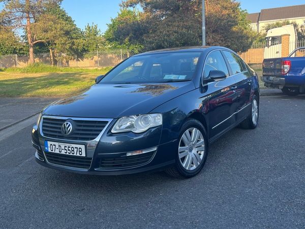Volkswagen Passat Saloon, Petrol, 2007, Blue