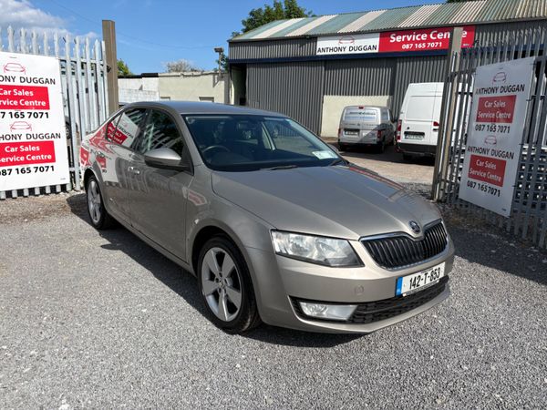 Skoda Octavia Saloon, Diesel, 2014, Beige