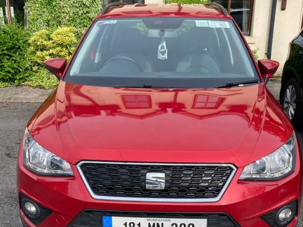 SEAT Arona SUV, Diesel, 2018, Red