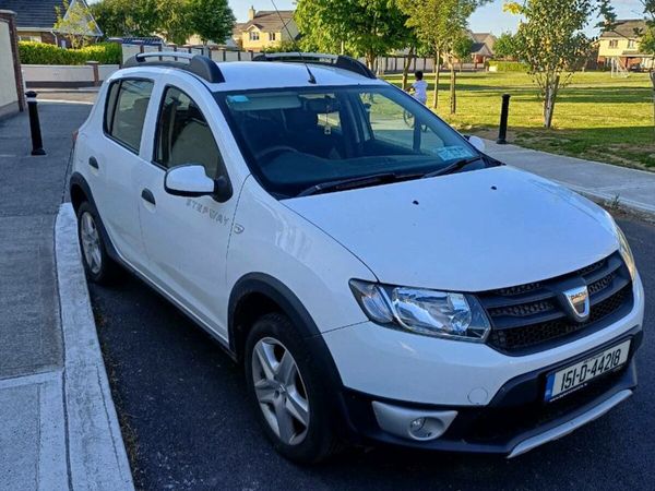 Dacia Sandero Stepway Hatchback, Diesel, 2015, White