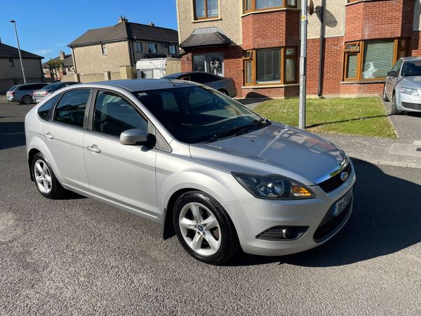 Ford Focus Hatchback, Diesel, 2009, Silver