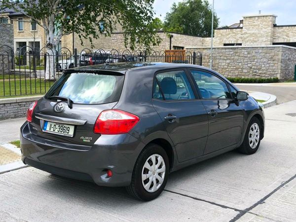 Toyota Auris Hatchback, Diesel, 2011, Grey