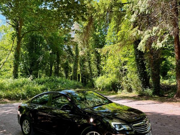 Opel Insignia Saloon, Diesel, 2014, Brown