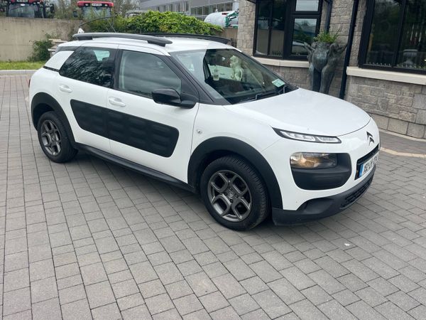 Citroen C4 Cactus Hatchback, Diesel, 2015, White