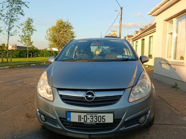 Opel Corsa Hatchback, Petrol, 2011, Silver