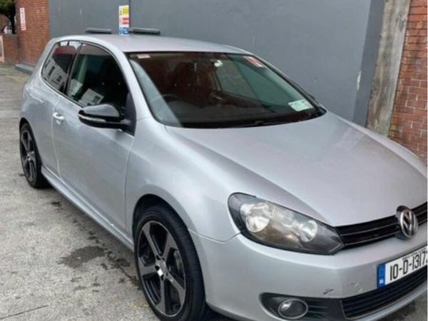 Volkswagen Golf Hatchback, Petrol, 2010, Silver