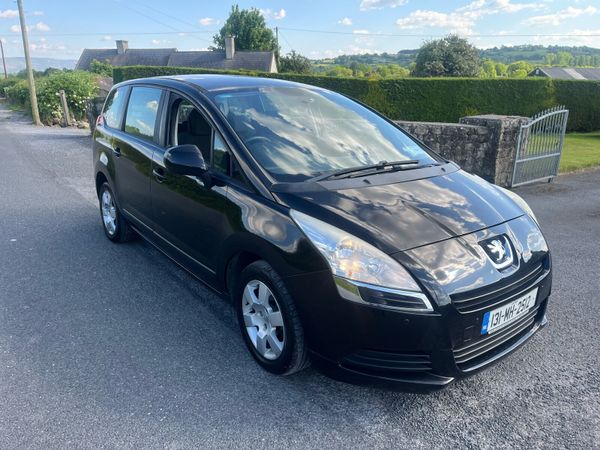 Peugeot 5008 MPV, Diesel, 2013, Black