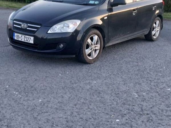 Kia Ceed Hatchback, Diesel, 2009, Black