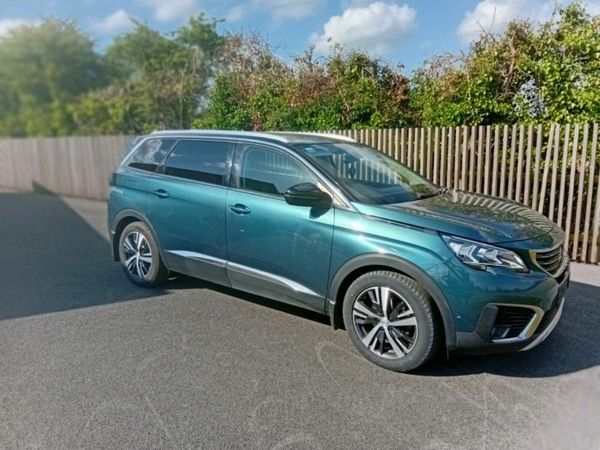 Peugeot 5008 MPV, Diesel, 2018, Green