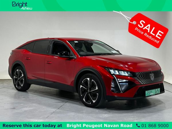Peugeot 408 Hatchback, Petrol, 2023, Red