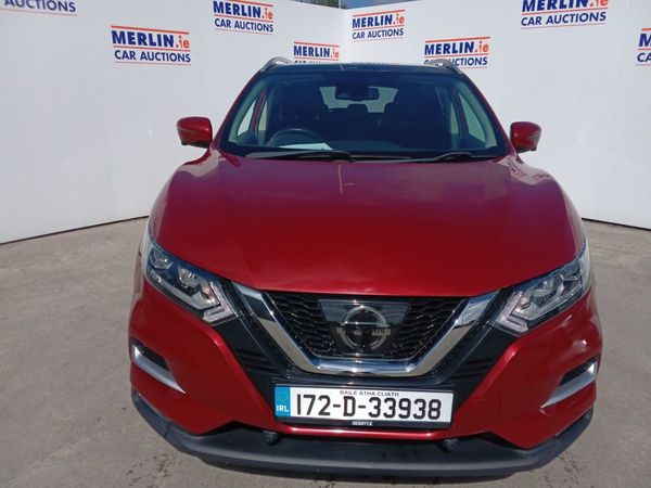 Nissan Qashqai Hatchback, Petrol, 2017, Red