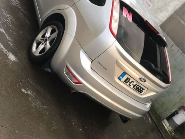 Ford Focus Hatchback, Diesel, 2010, Silver