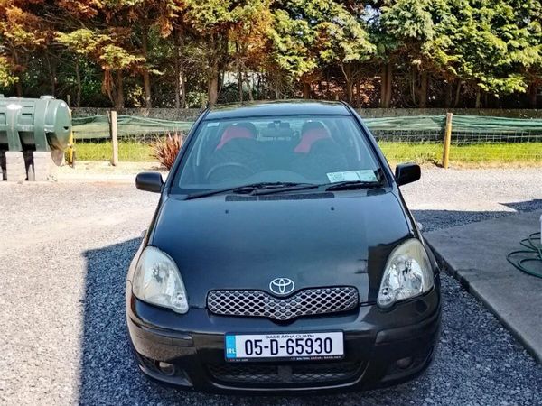 Toyota Yaris Hatchback, Petrol, 2005, Black