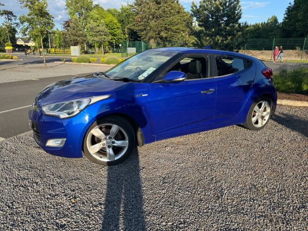 Hyundai Veloster Hatchback, Petrol, 2013, Blue