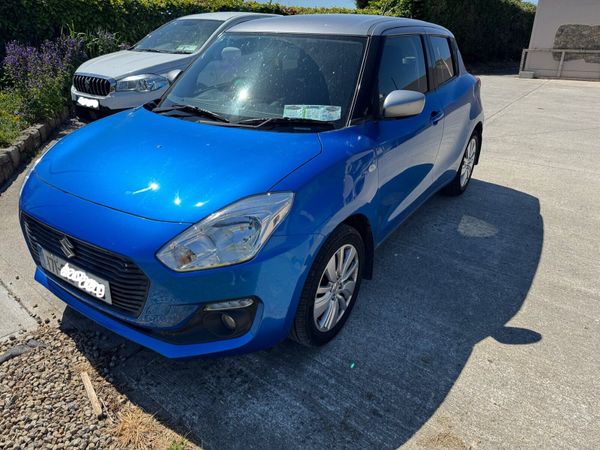 Suzuki Swift Hatchback, Petrol, 2017, Blue