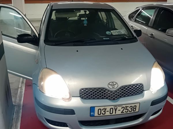 Toyota Yaris Hatchback, Petrol, 2003, Blue