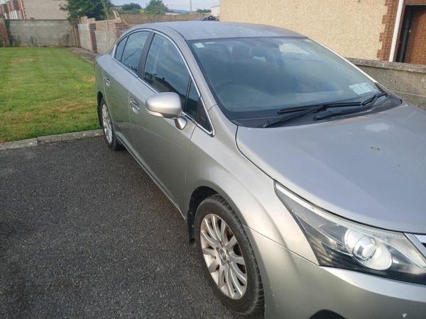 Toyota Avensis Saloon, Diesel, 2012, Grey