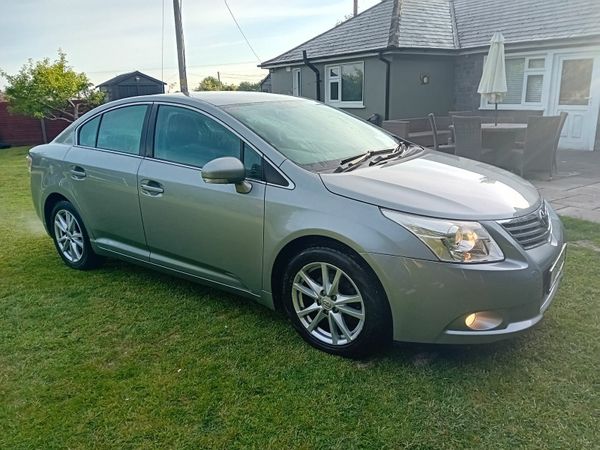 Toyota Avensis Saloon, Diesel, 2011, Grey