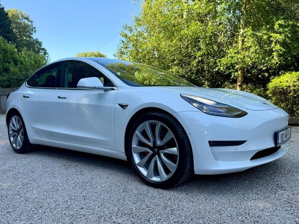 Tesla Model 3 Saloon, Electric, 2019, White