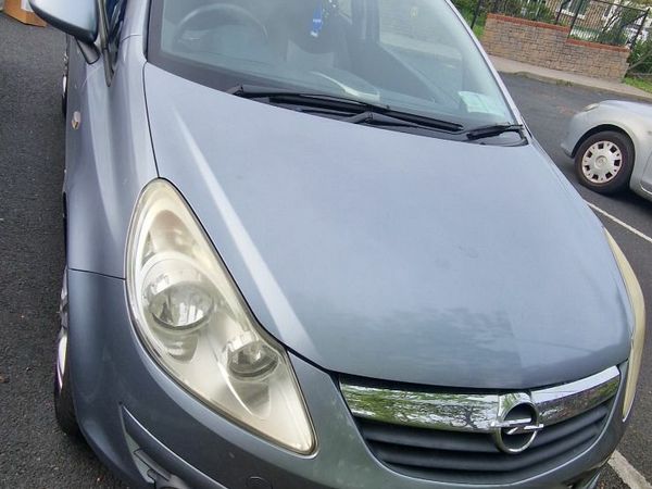 Opel Corsa Hatchback, Petrol, 2010, Silver