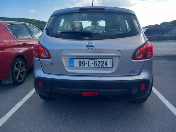 Nissan Qashqai Hatchback, Diesel, 2009, Silver
