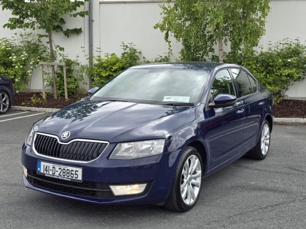 Skoda Octavia Saloon, Diesel, 2014, Blue