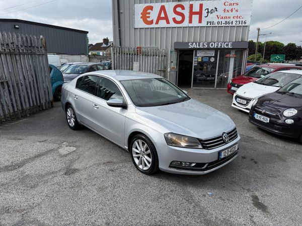 Volkswagen Passat Saloon, Diesel, 2012, Silver