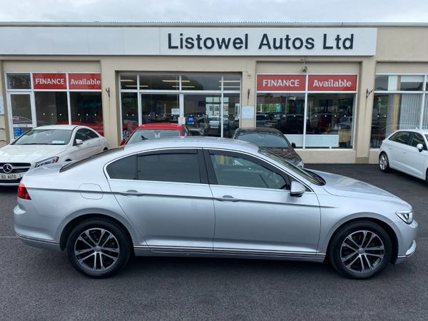 Volkswagen Passat Saloon, Diesel, 2018, Grey
