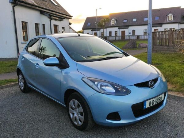Mazda Demio MPV, Petrol, 2011, Blue