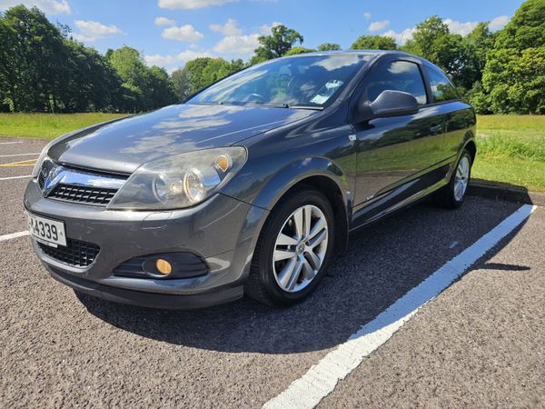 Vauxhall Astra Hatchback, Petrol, 2010, Grey