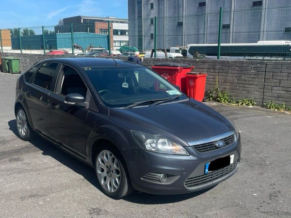 Ford Focus Hatchback, Diesel, 2010, Grey