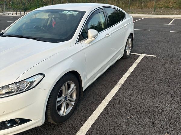 Ford Mondeo Hatchback, Diesel, 2015, White