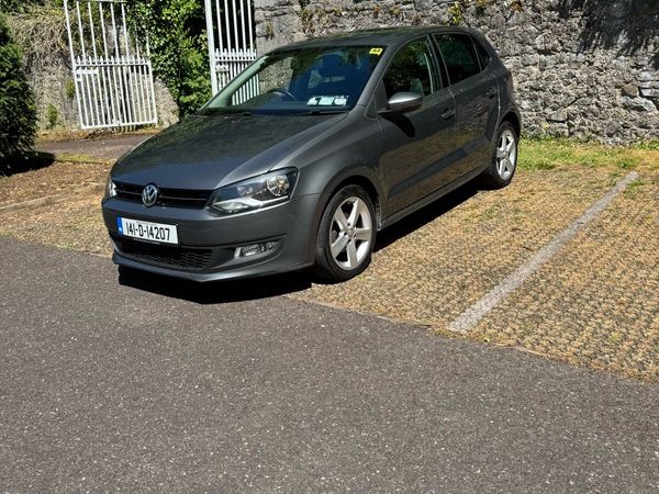 Volkswagen Polo Hatchback, Petrol, 2014, Grey