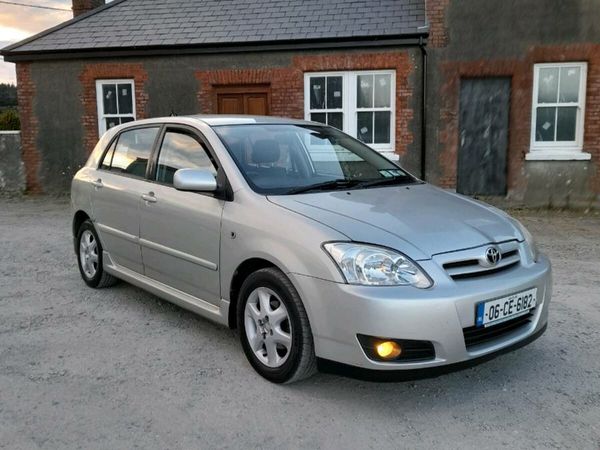 Toyota Corolla Hatchback, Petrol, 2006, Silver