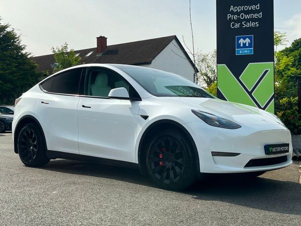 Tesla Model Y MPV, Electric, 2024, White